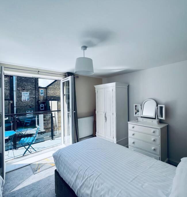 100 Steps To Broadstairs Beach - 2 Bedroom 3 Beds Ngoại thất bức ảnh