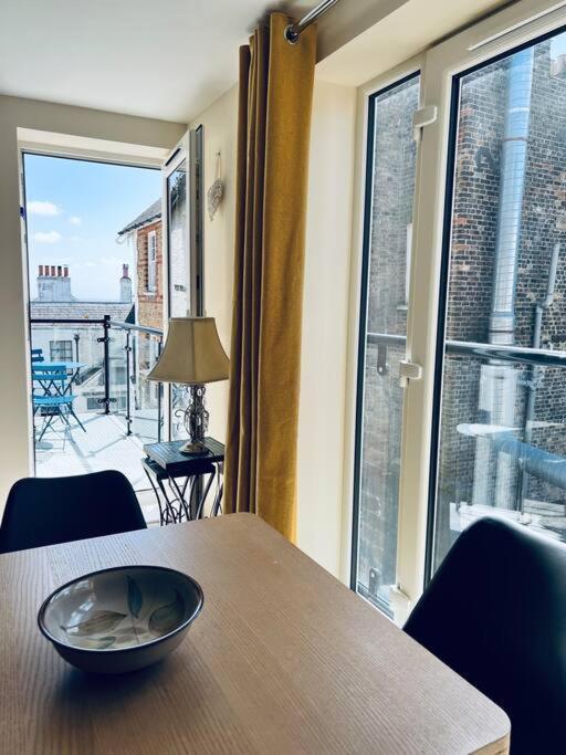 100 Steps To Broadstairs Beach - 2 Bedroom 3 Beds Ngoại thất bức ảnh